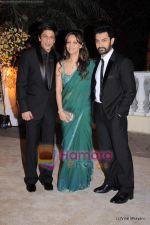 Aamir Khan, Shahrukh Khan, Gauri Khan at  Imran Khan_s wedding reception in Taj Land_s End on 5th Feb 2011 (6).JPG